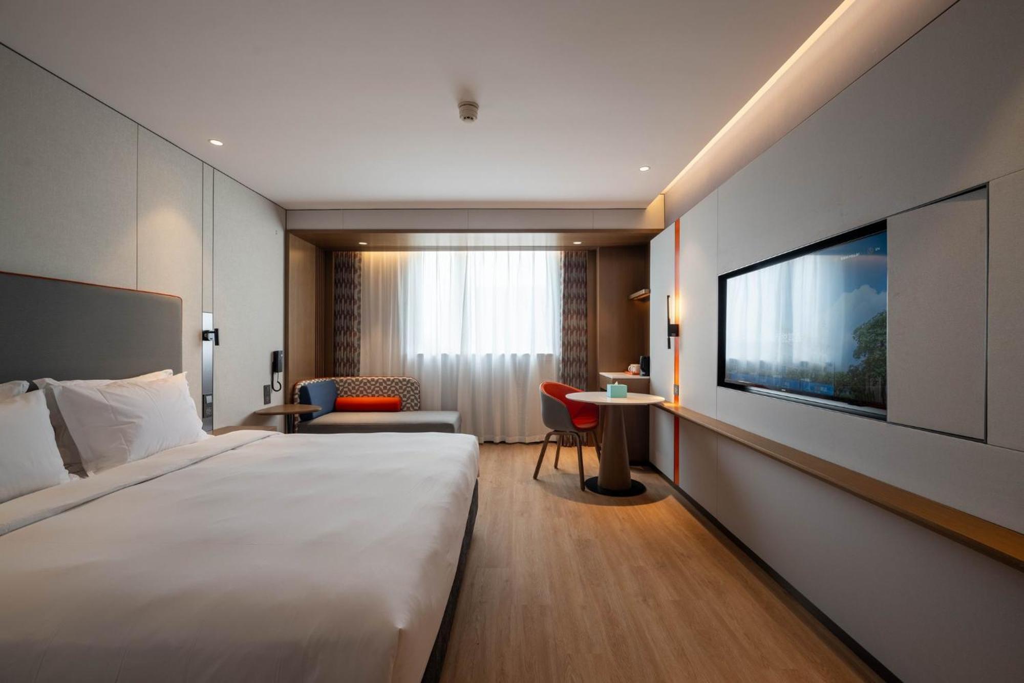 Holiday Inn Express Shanghai Pujiang Lianhang Road By Ihg Экстерьер фото